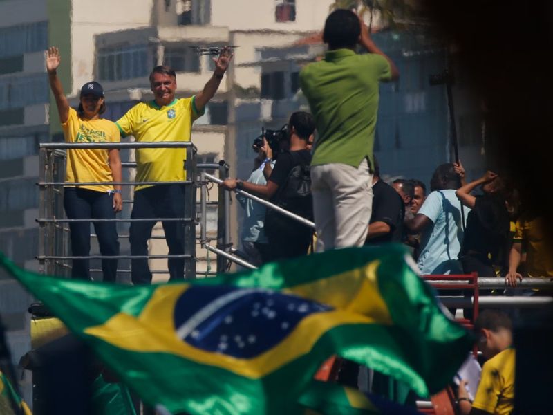 Bolsonaro recua e confirma ato em Manaus neste domingo