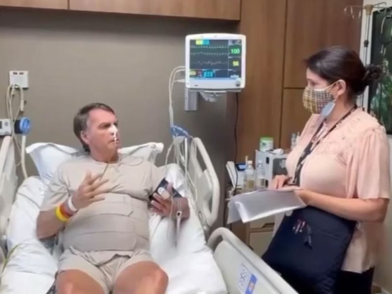 Bolsonaro é intimado pelo STF dentro de UTI; VEJA MOMENTO