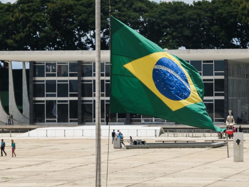 Fake news confunde luto com feriado após morte do papa Francisco