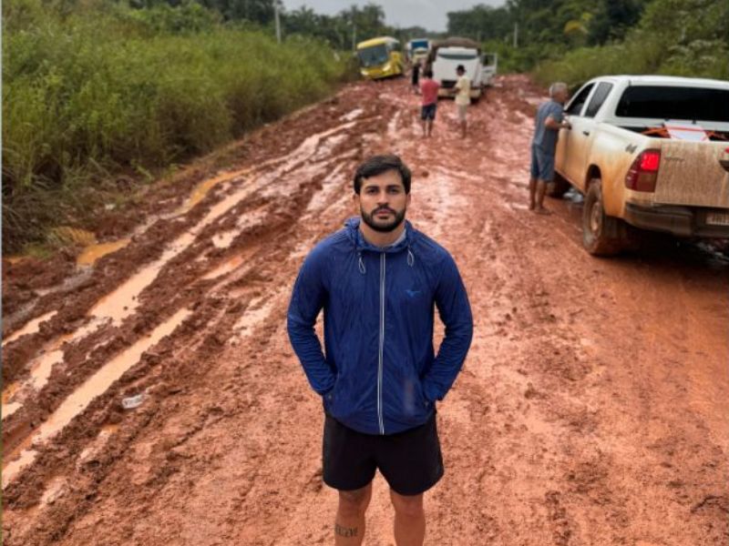 Janjão ignora buracos nas ruas de Manaus e cobra reconstrução da BR-19