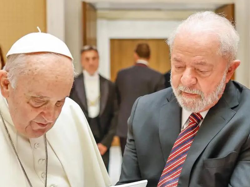 Lula decreta sete dias de luto no Brasil pela morte do papa Francisco