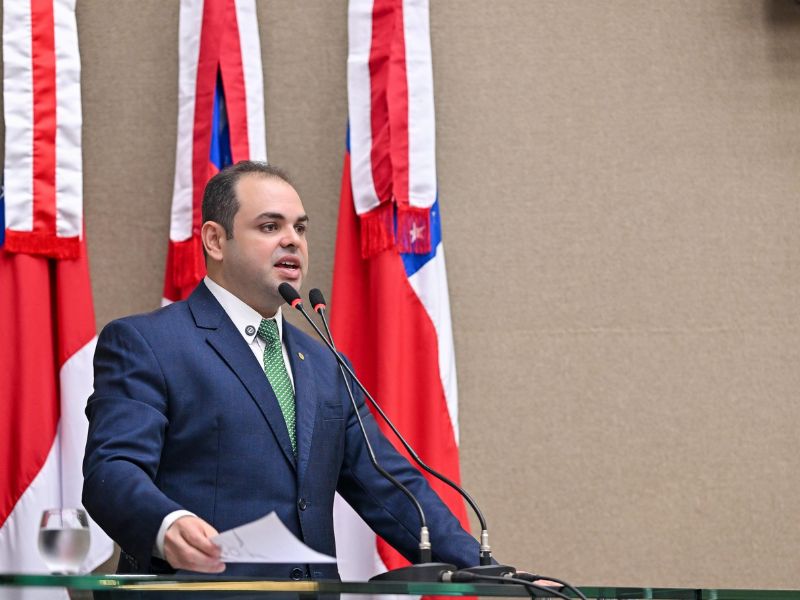 Roberto Cidade anuncia concurso da Aleam para o segundo semestre de 2025