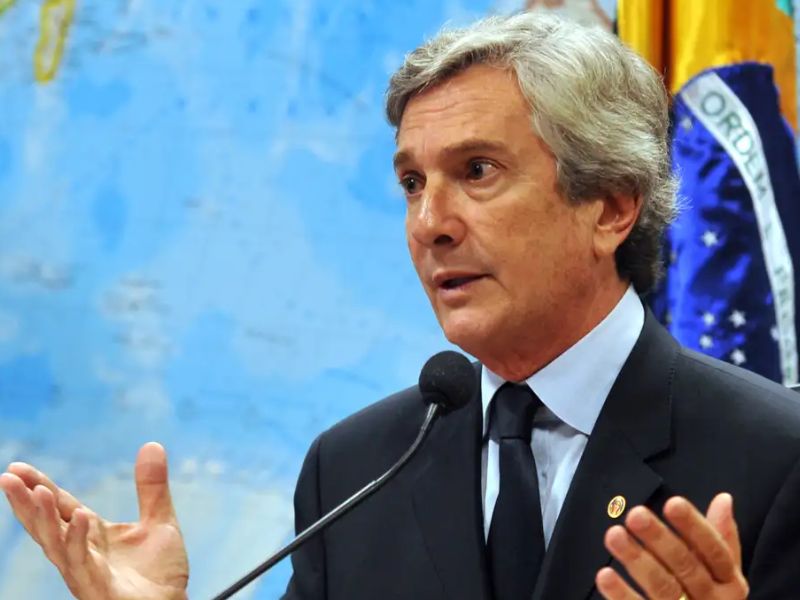 ex-presidente Fernando Collor é preso em Maceió