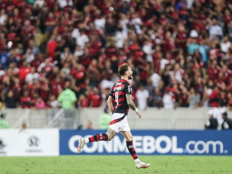 Flamengo vence Táchira e se classifica em segundo na Libertadores