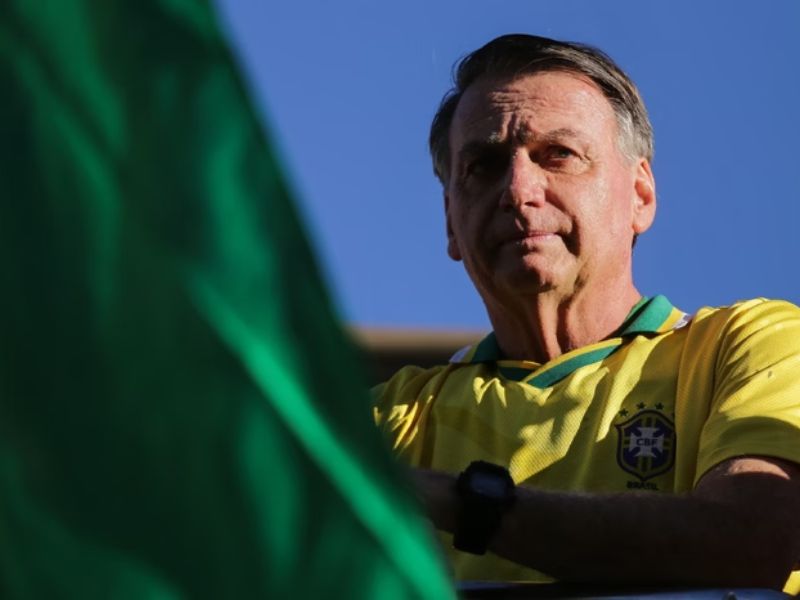 PF marca depoimento de Bolsonaro em inquérito sobre Eduardo