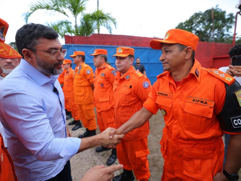 Wilson Lima entrega nova base do Corpo de Bombeiros na zona norte de Manaus