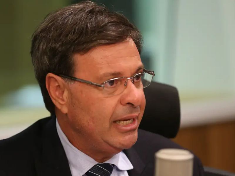 Alexandre de Moraes manda soltar ex-ministro Gilson Machado