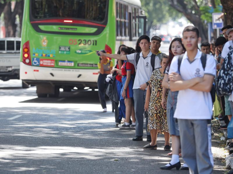 Justiça manda IMMU e Sinetram garantir transporte gratuito a estudantes estaduais em Manaus