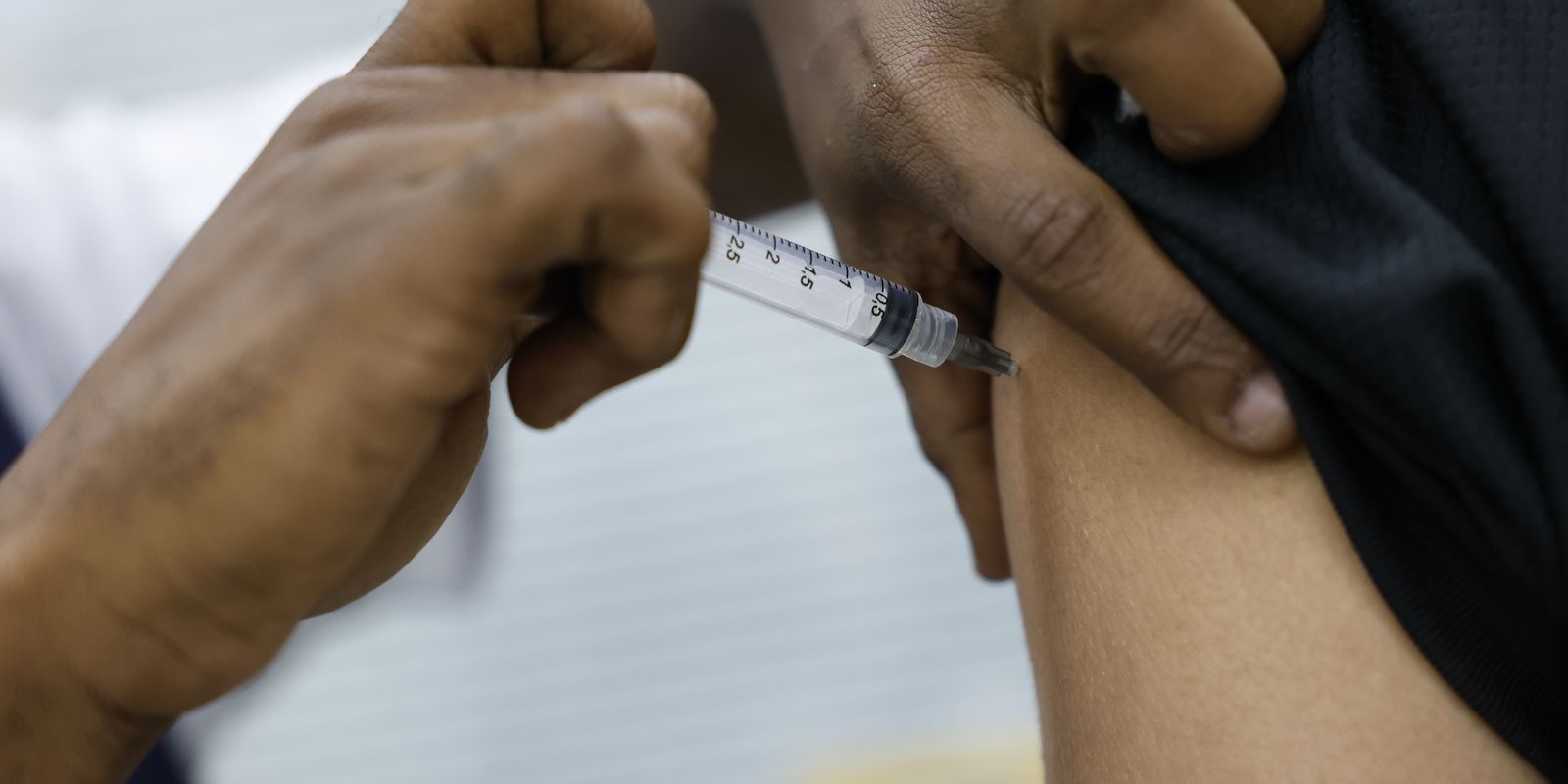 Rio alerta para vacinação contra Síndrome Respiratória Aguda Grave