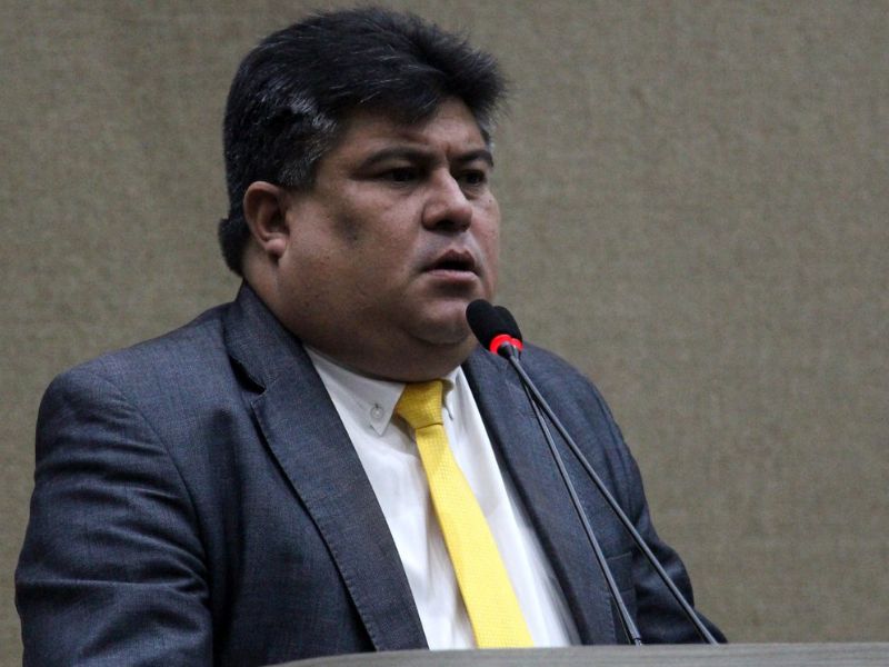 Apesar de denúncia de nepotismo, Davi Reis anuncia candidatura a deputado estadual