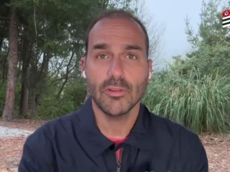 Eduardo Bolsonaro pede que Trump puna Moraes e outros políticos do Brasil