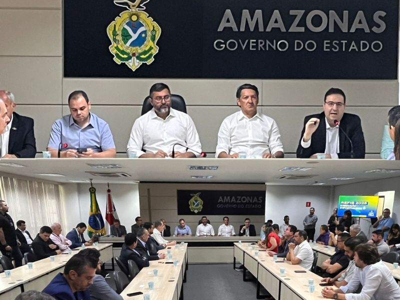 Amazonas anuncia maior pacote de redução de impostos da história do estado