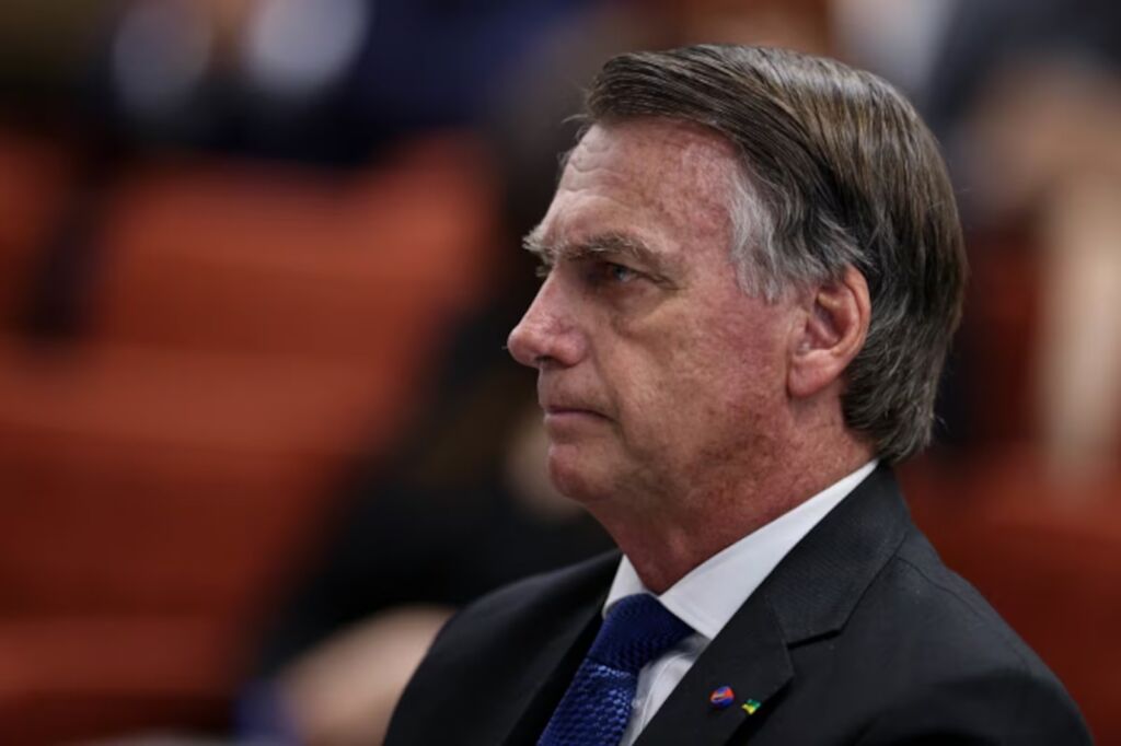 Bolsonaro passa por cirurgia de pele; exames revelam anemia