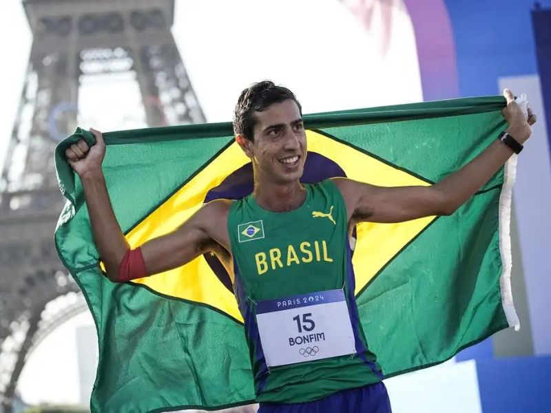 Caio Bonfim é campeão mundial dos 20 km da marcha atlética