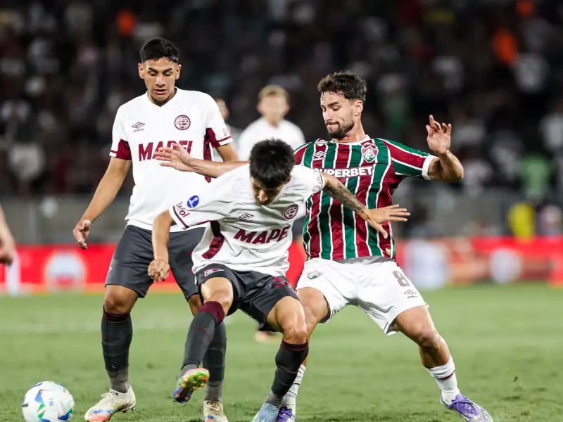 Fluminense empata com Lanús e acaba eliminado da Sul-Americana