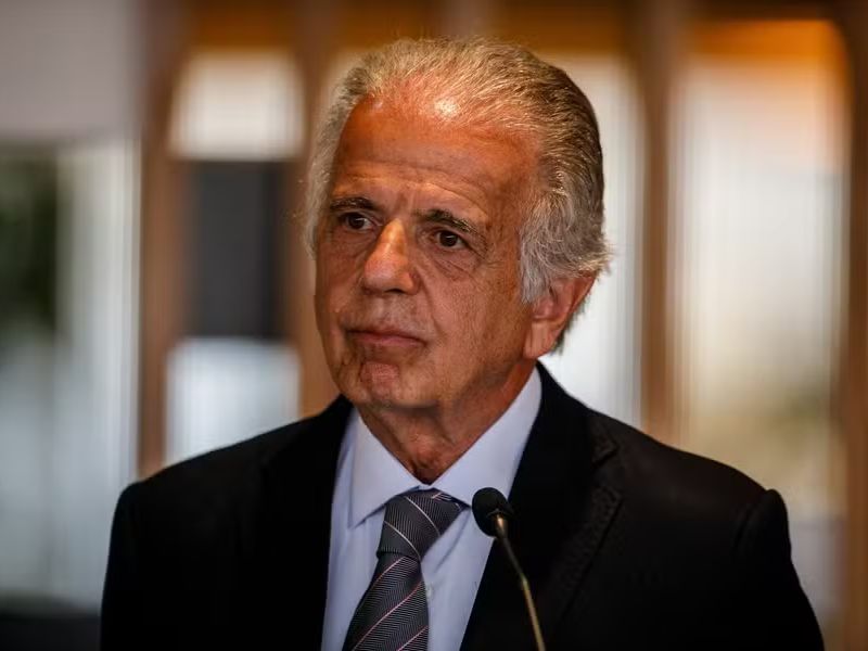 Ministro da Defesa manifesta preocupação com crise EUA-Venezuela