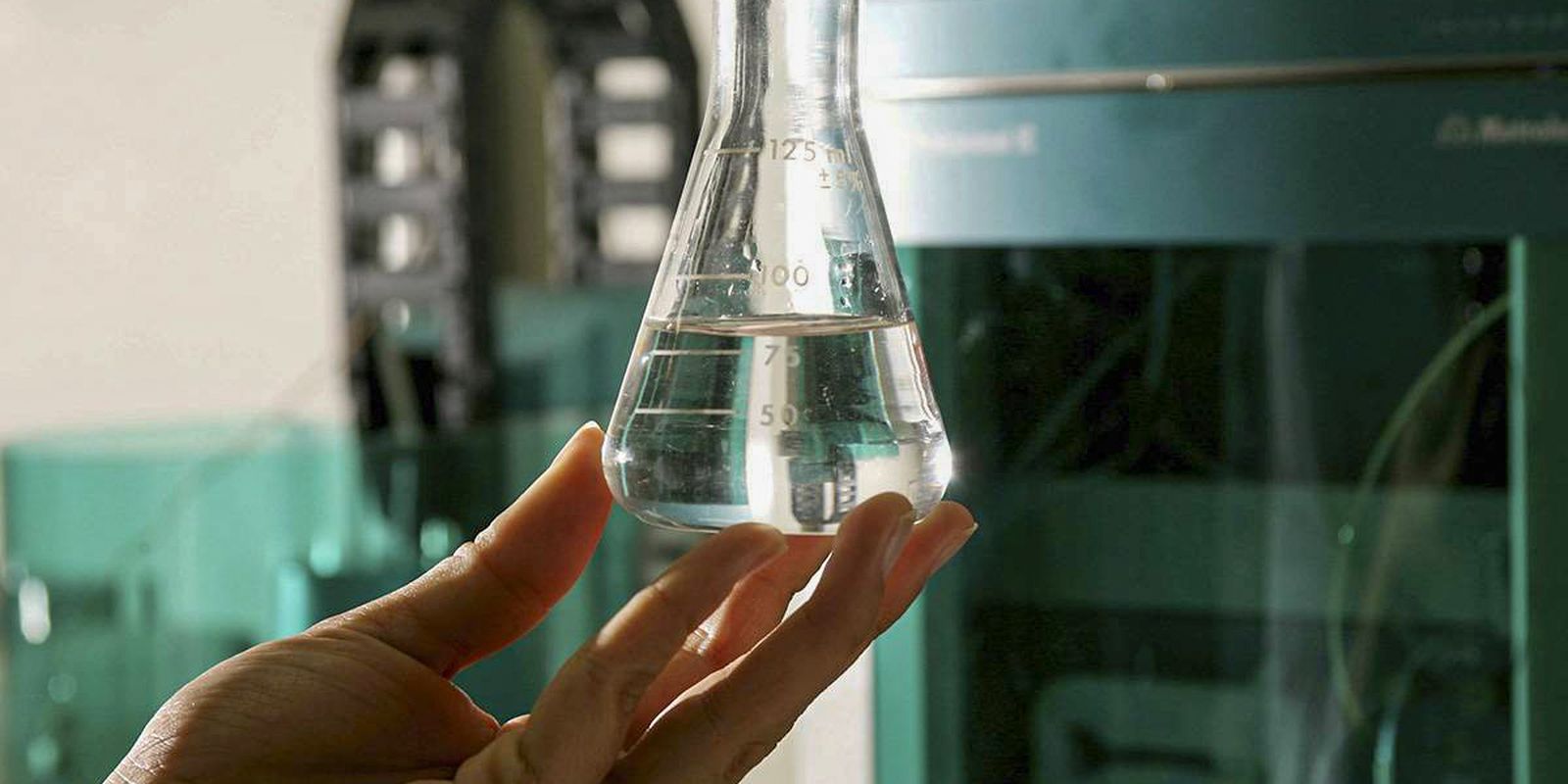 SP confirma 2 mortes de intoxicação por metanol no estado este ano| Agência Brasil