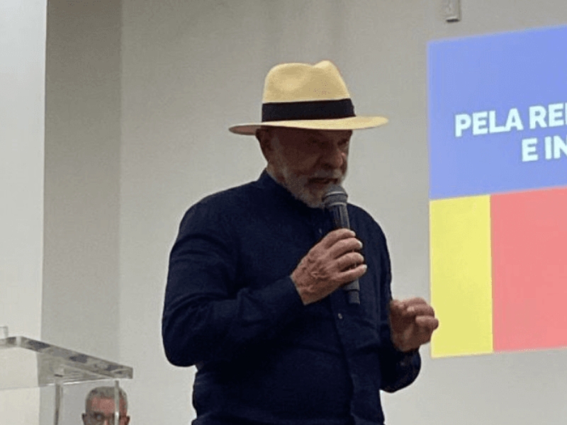 Sem poupar palavrões, Lula reclama do trânsito de Manaus; veja vídeo