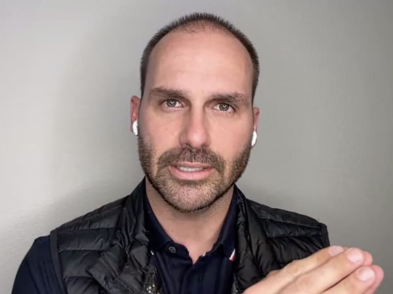 Eduardo Bolsonaro diz que Trump demonstrou 'empatia' por Bolsonaro em encontro com Lula