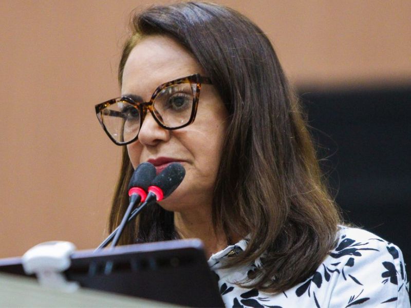 Professora Jacqueline irá assumir vaga na Aleam; Posse está marcada para terça-feira (14)
