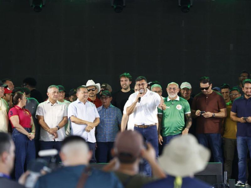 Em inauguração da AM-010, Wilson Lima reúne prefeitos da base aliada e oposição