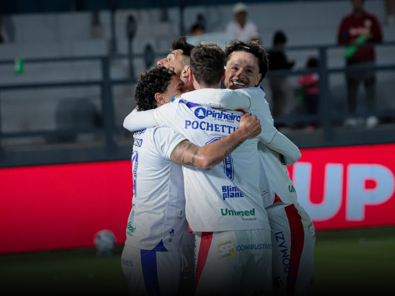 Fortaleza vence o Bragantino fora de casa e encurta distância para sair do Z4