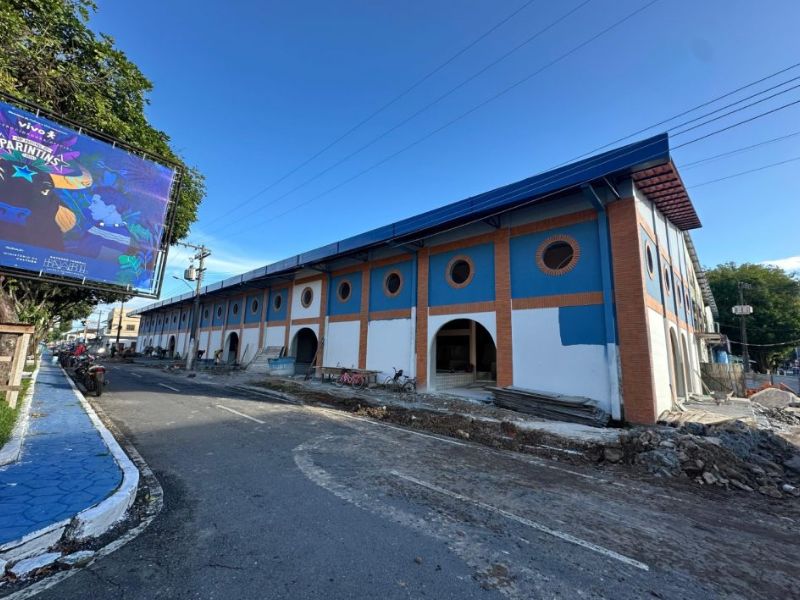 Obra em mercado de Parintins no valor de R$ 2,9 mil é prorrogada pela quarta vez
