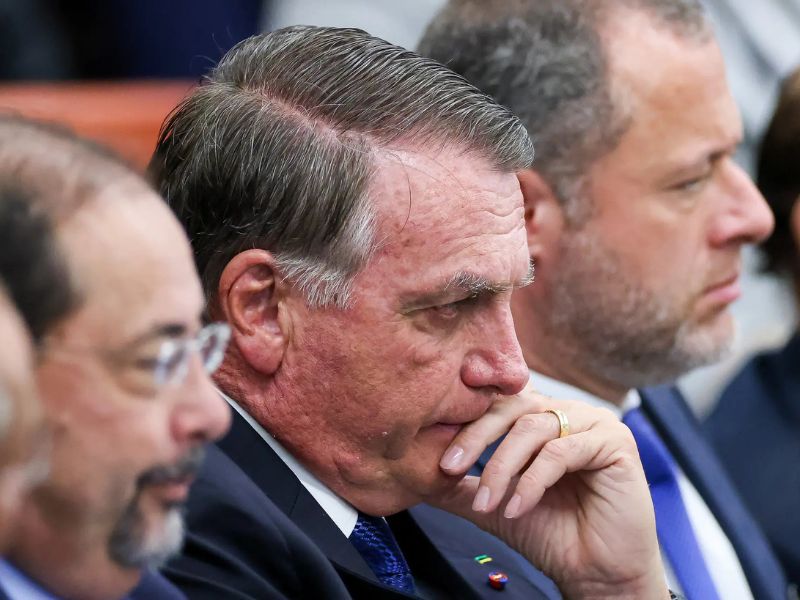 STF tem 2 votos para condenar Bolsonaro a 27 anos de prisão