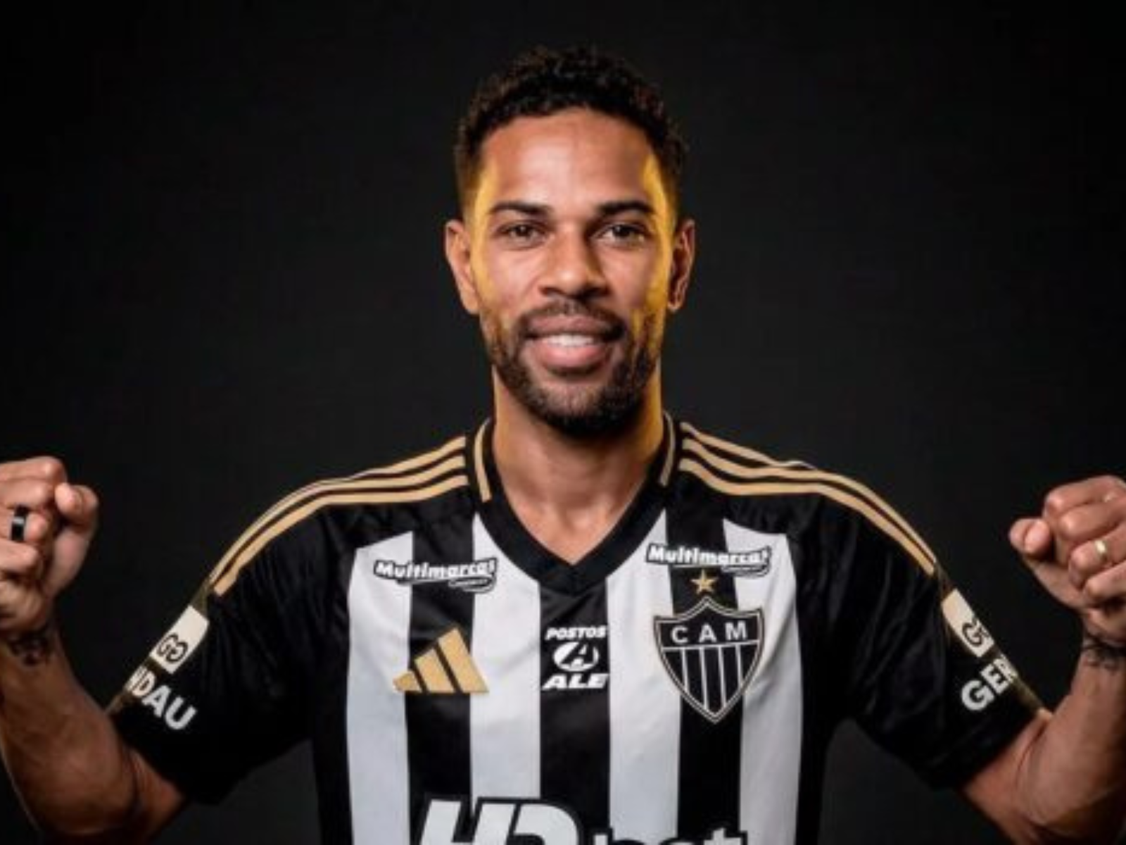 Atlético-MG anuncia contratação do lateral-esquerdo, Renan Lodi por cinco anos