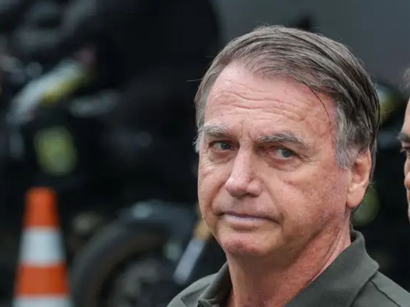 Bolsonaro deve ser internado nesta quarta-feira para realizar cirurgia
