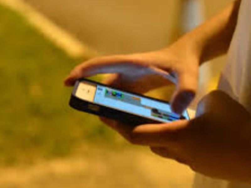 Consumo de notícias no celular influencia eleição no AM, diz pesquisa