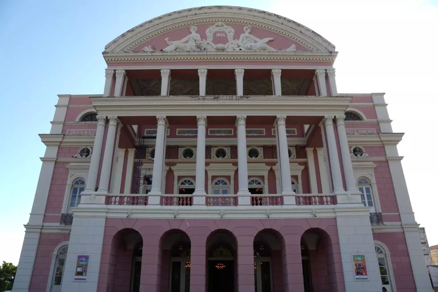 Espaços culturais funcionam em horário diferenciado no feriado de Ano Novo em Manaus; Confira