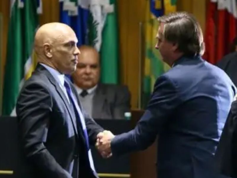 Moraes alega 'disciplina' para negar visita de sogro a Bolsonaro