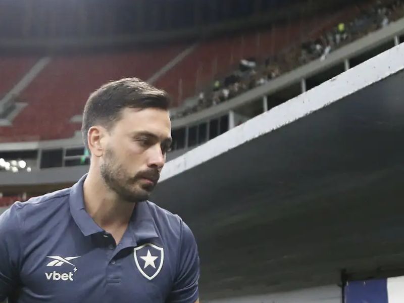 Saída de Ancelotti do Botafogo estaria ligada à demissão do preparador físico