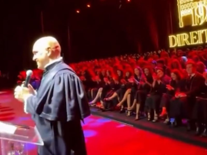 “Fiz o que tinha que fazer”, diz Moraes após transferência de Bolsonaro